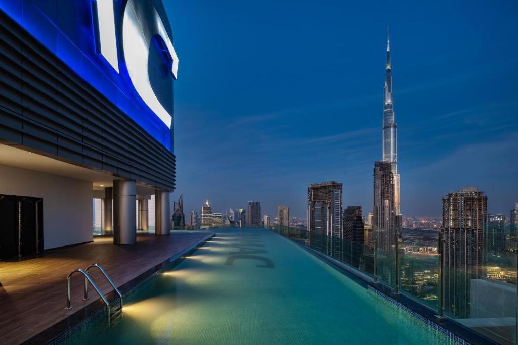 Paramount Midtown -Stunning 2 Bedroom Apt With Burj-Khalifa View Dubai Eksteriør bilde